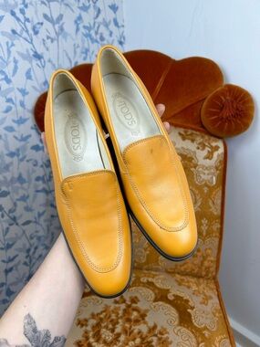 TOD'S Yellow Leather Penny Loafers 38